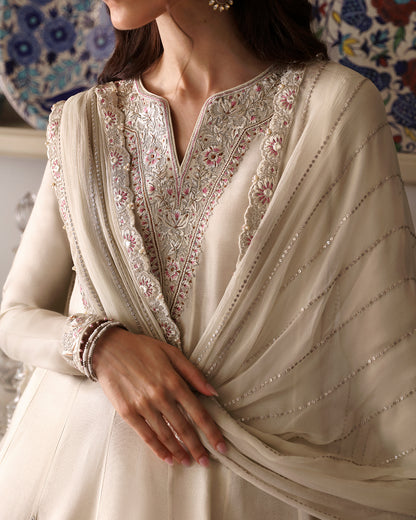 Faiza Saqlain - Mehermah Sabina Luxe Pakistani Formals 24