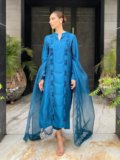 Fasana - Beautiful Blue Silk Outfit