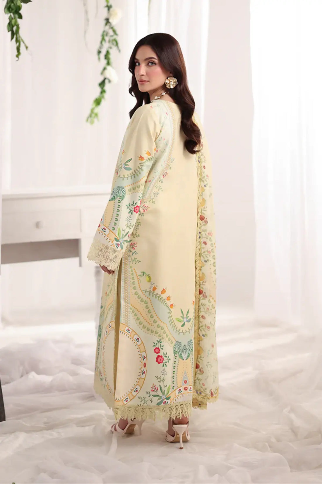 Georgia Rang Rasiya Citrus Lime lawn suit with embroidered front, organza borders, printed textured dupatta and dyed cotton trousers