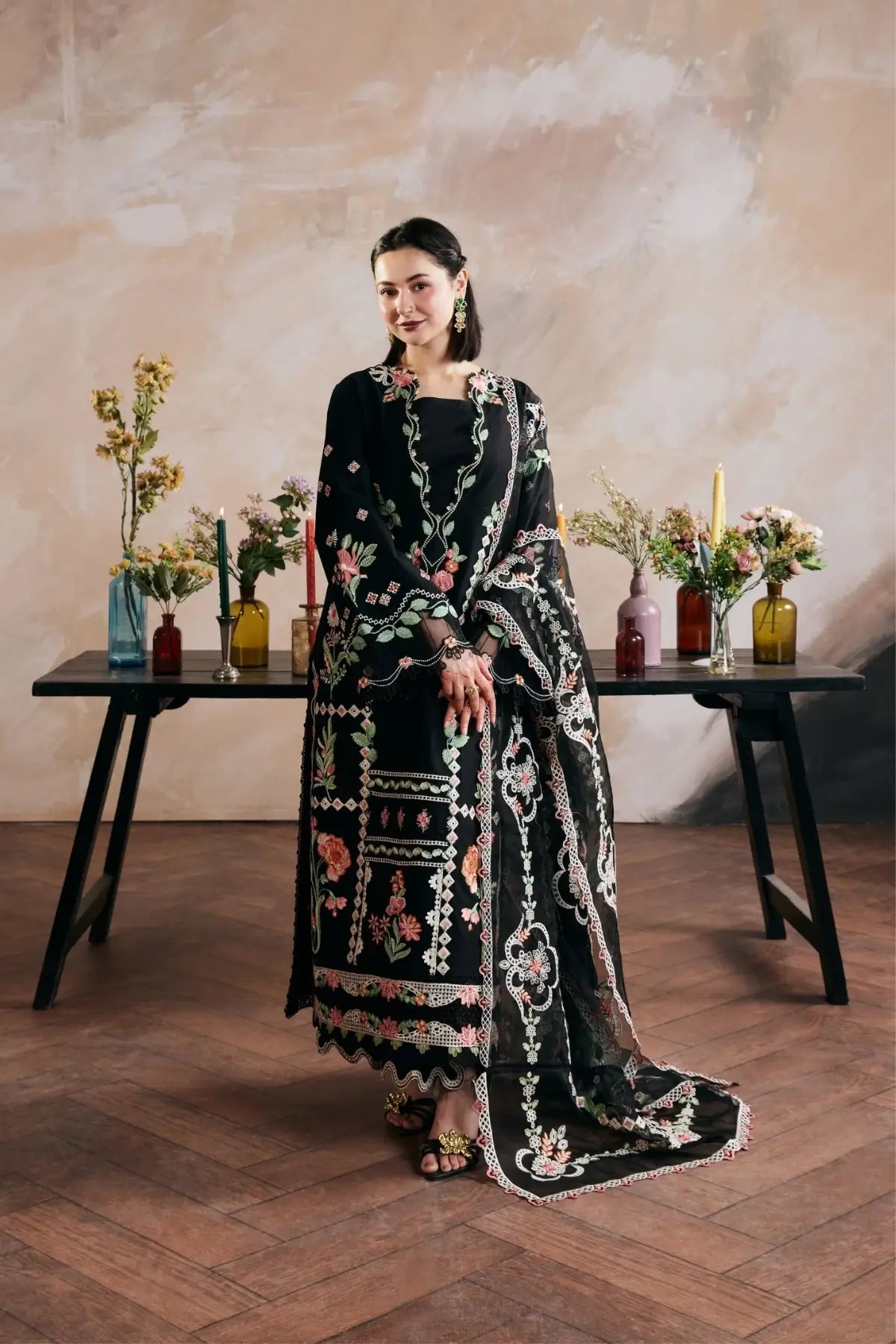 Gul Meena – Maryam Hussain Luxury Lawn Black Stitched 3PC Suit