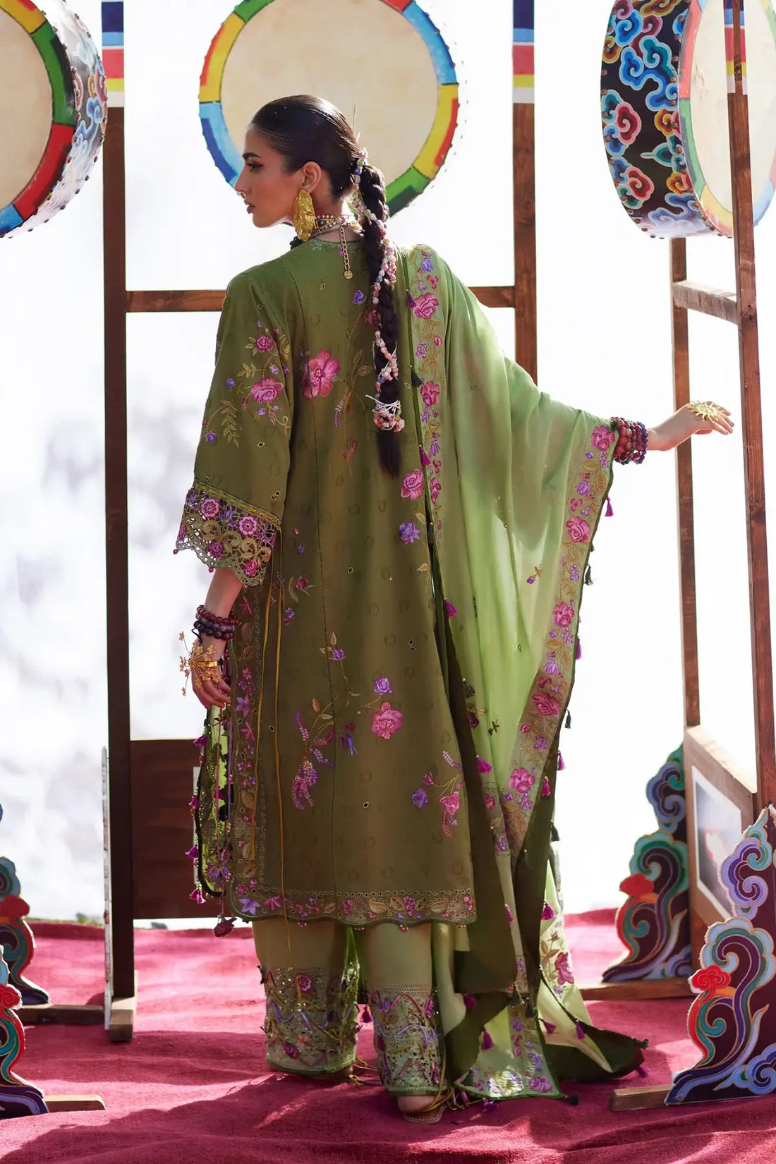 Gulraaz EL26-08 A olive green Élan Lawn'26 stitched 3PC suit with voile dupatta
