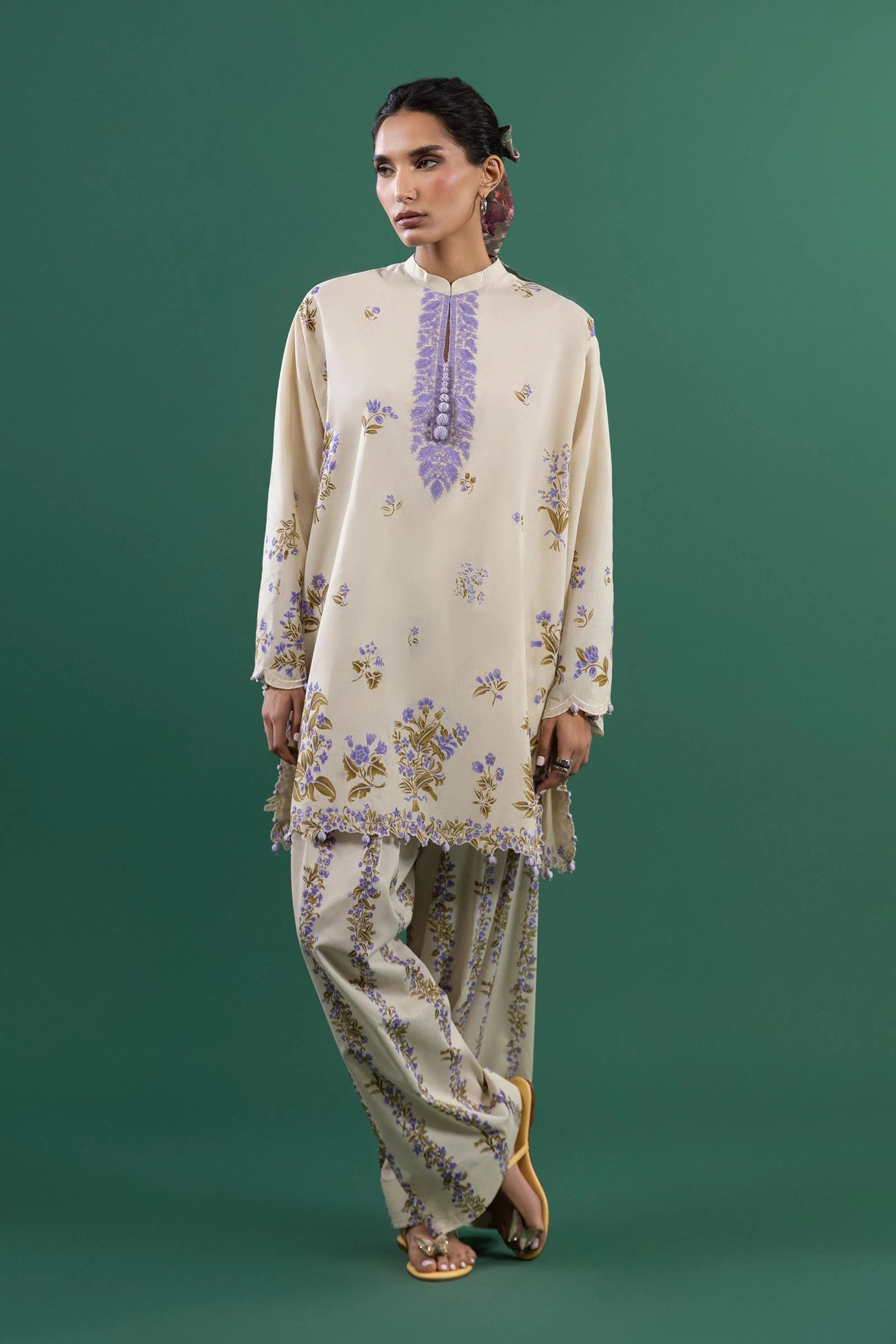 H253-007B-2C – Mahay stitched lawn suit with chiffon lace dupatta and off-white cambric pants – Pakistanimoda