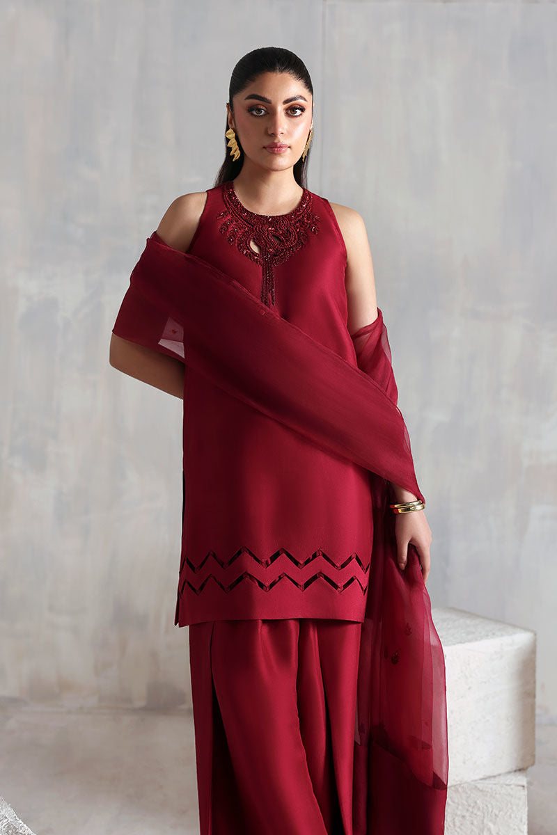 Maroon Pakistani raw silk short shirt and trouser set with organza dupatta – perfect for Eid and formal events in USA, UK, and Canada.
