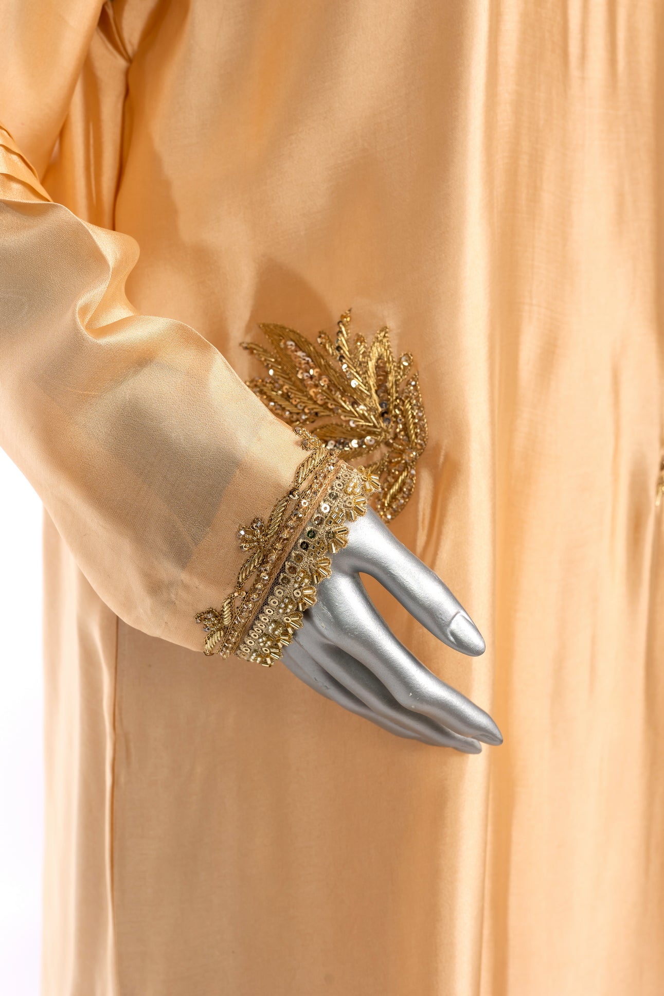 Haniya – Peach Gold Sheesha Silk suit with hand embroidery & silk dupatta by MariamRaj. Luxury festive & wedding wear at Pakistanimoda.