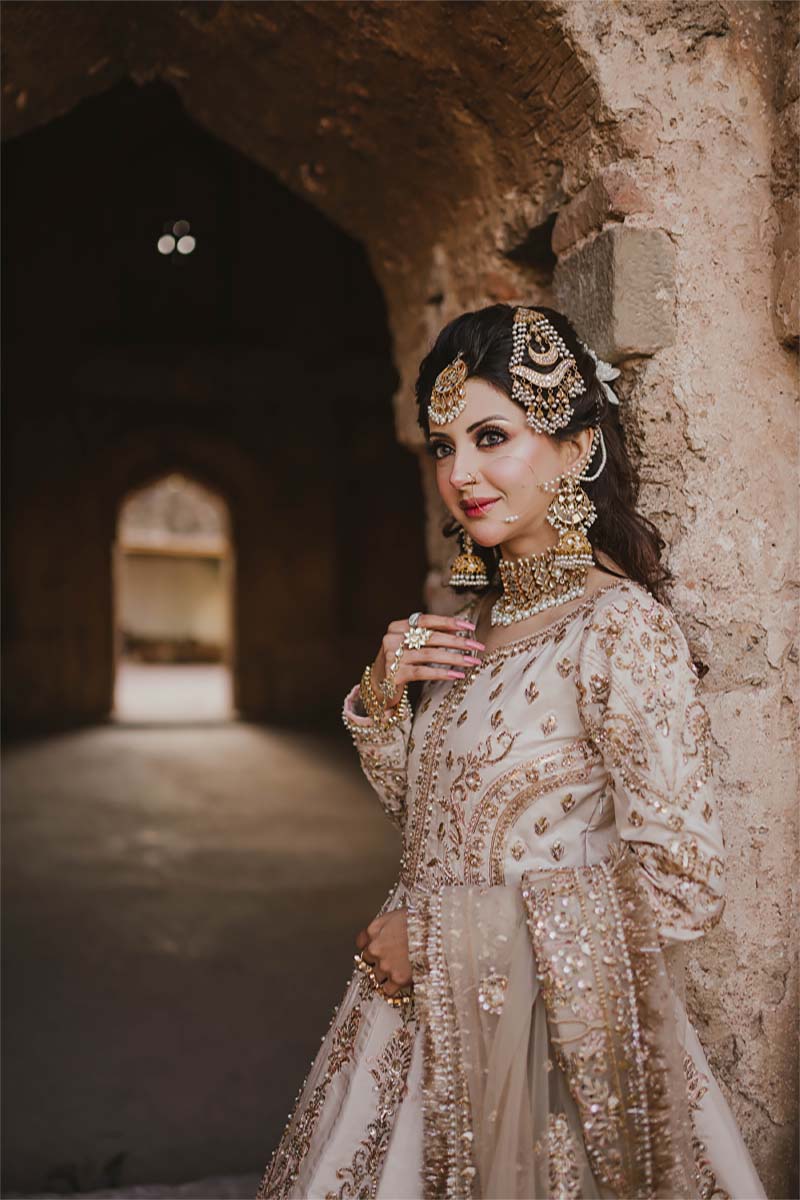 Heritage Charm - Traditional Pishwas Bridal Ensemble