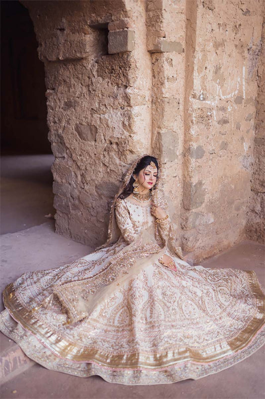 Heritage Charm - Traditional Pishwas Bridal Ensemble By Maha Wajahat Khan