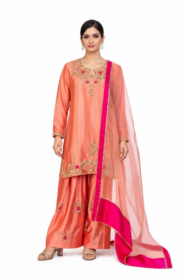Hiba Peach Sheesha Silk Suit with resham & gota work, organza dupatta and silk border. Shop MariamRaj designer outfits at Pakistanimoda.