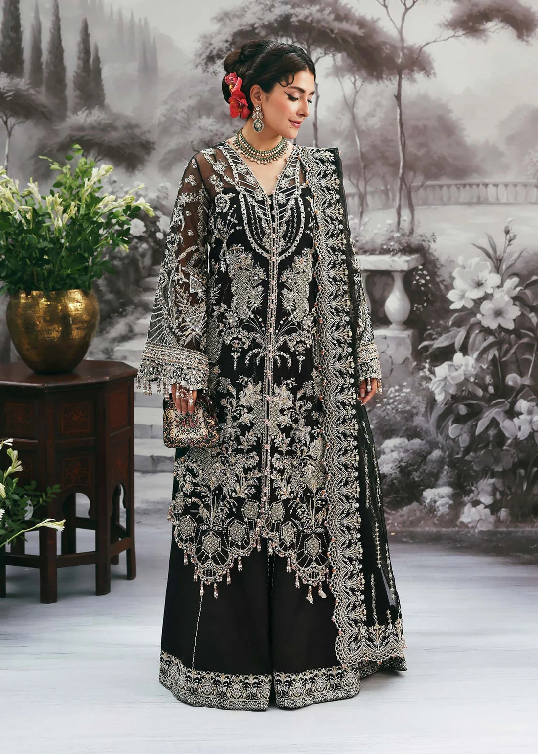 Huriya – Onyx Noir Organza Suit Maahi Festive ’25 by Kanwal Malik stitched only with embroidery, dupatta & trouser – festive wedding wear.