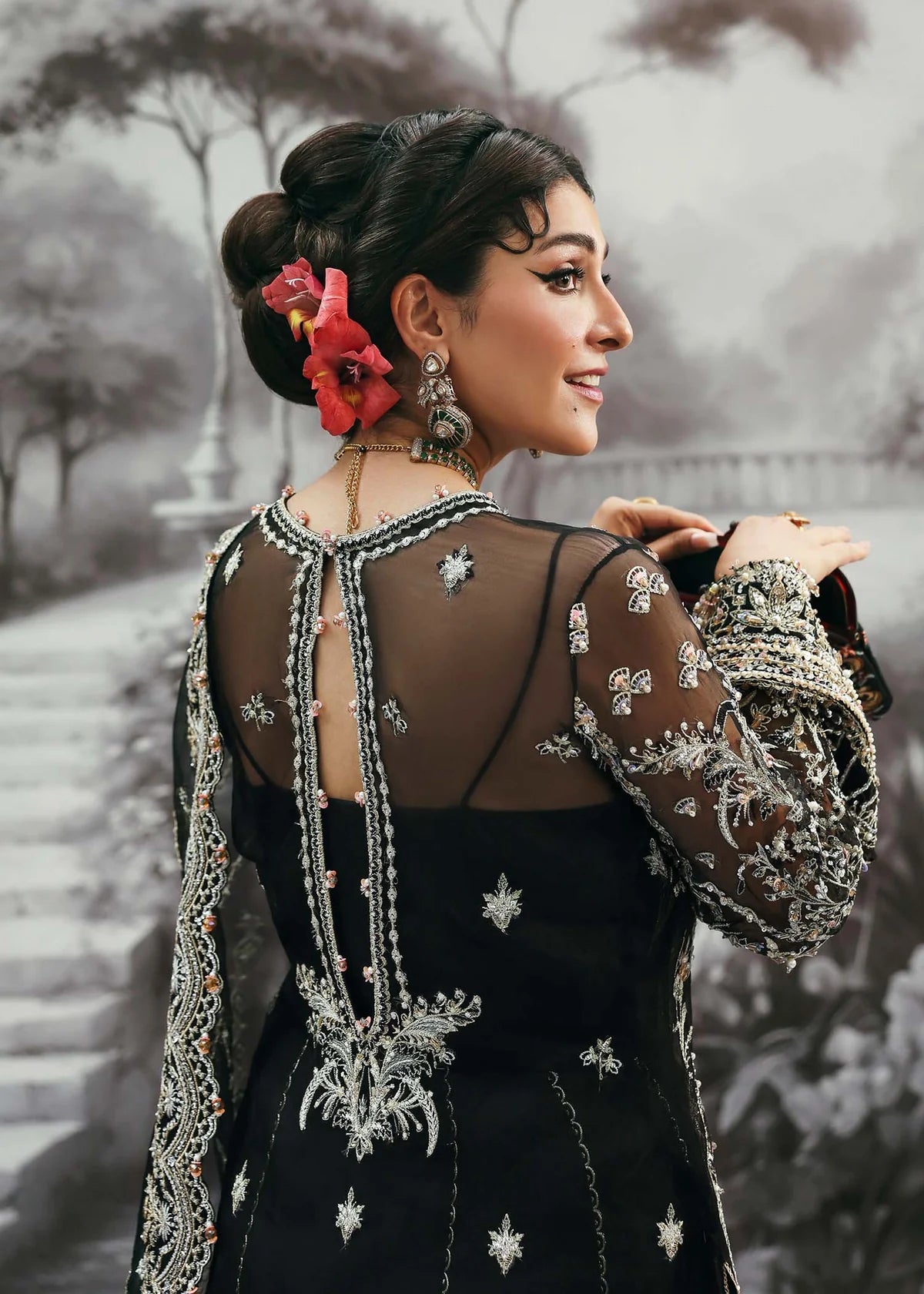 Huriya – Onyx Noir Organza Suit Maahi Festive ’25 by Kanwal Malik stitched only with embroidery, dupatta & trouser – festive wedding wear.