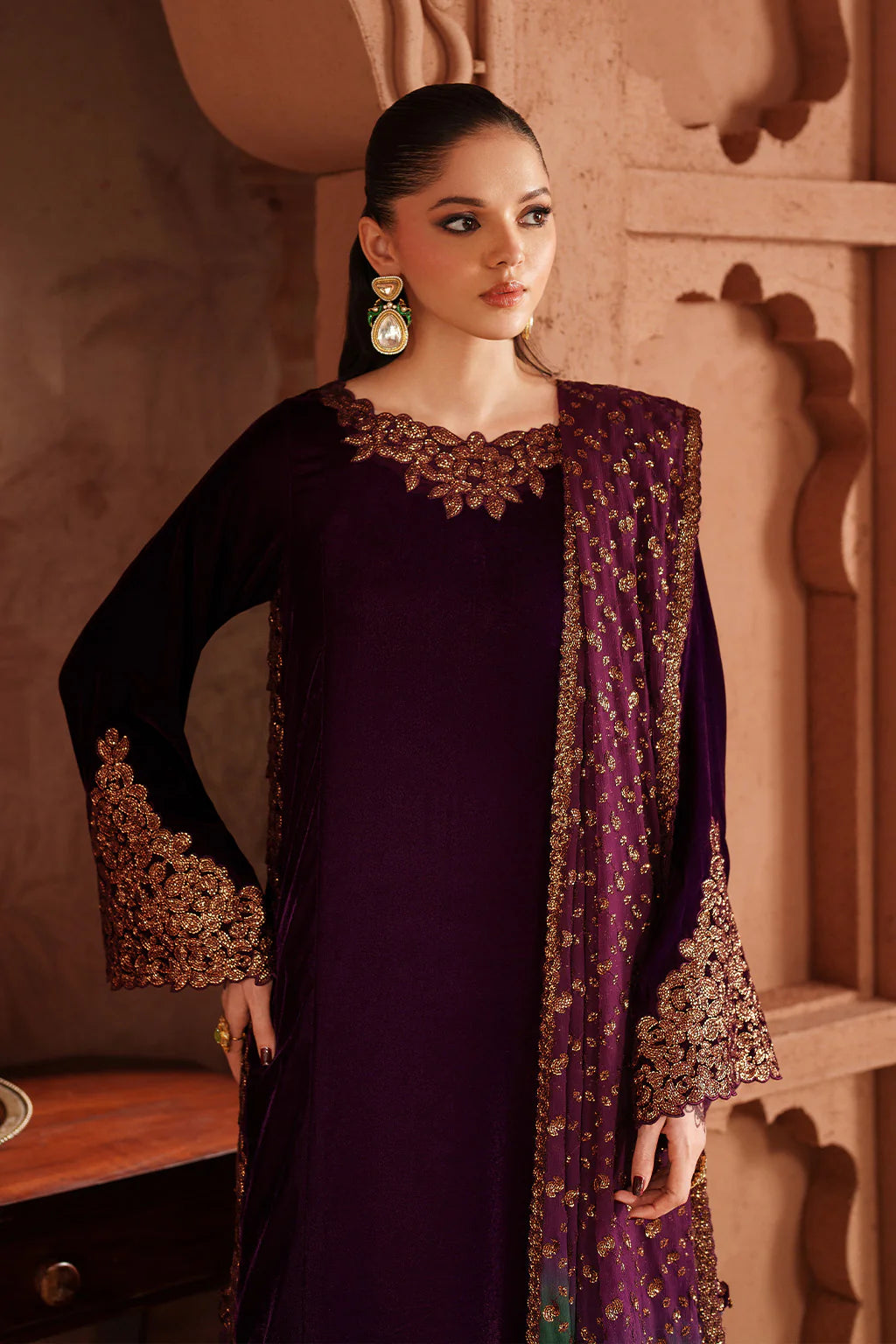 Iznik IV-57 Raagni Plum Velvet Embroidered Shalwar Kameez – Winter Festive & Bridal Wear Online at Pakistanimoda.com