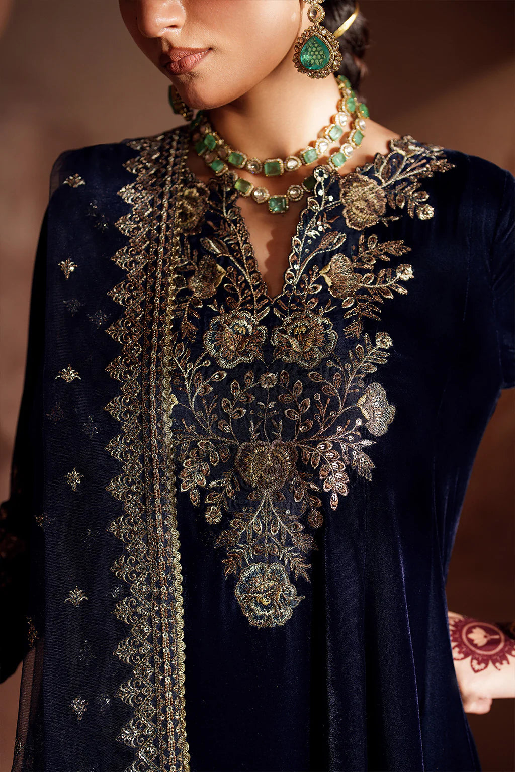 Iznik Raagni IV-66 Navy Blue Velvet Stitched Embroidered 3-Piece Suit for Wedding & Festive Wear – Shop Online Pakistanimoda.com