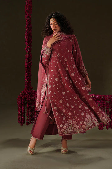 Iznik Velvet Edit II IV-75 desert coral pink embroidered velvet dress with chiffon dupatta & velvet trouser, stitched party season outfit at Pakistanimoda.