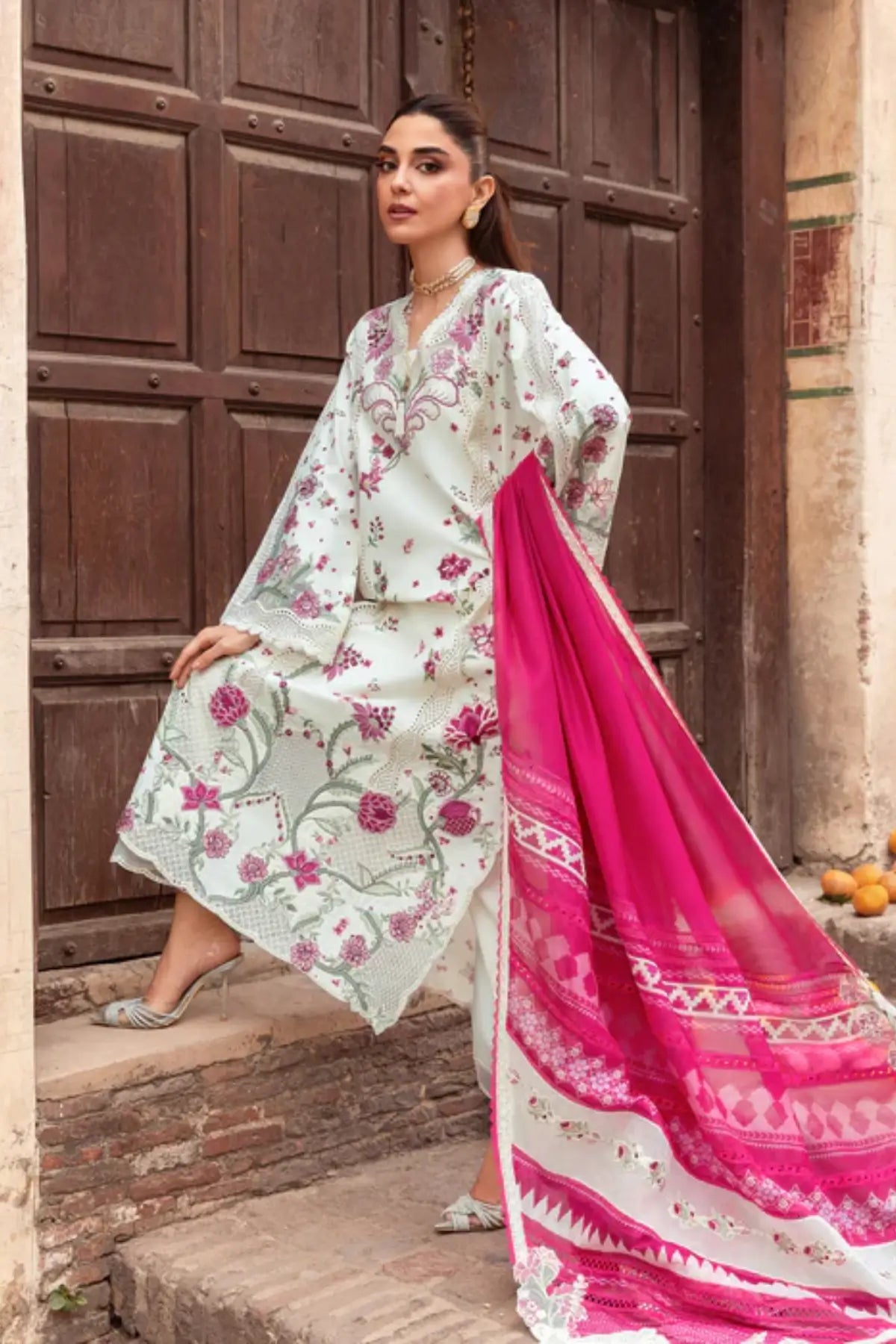 IVY-1-A Saira Shakira Breeze ivory printed lawn suit Pakistanimoda