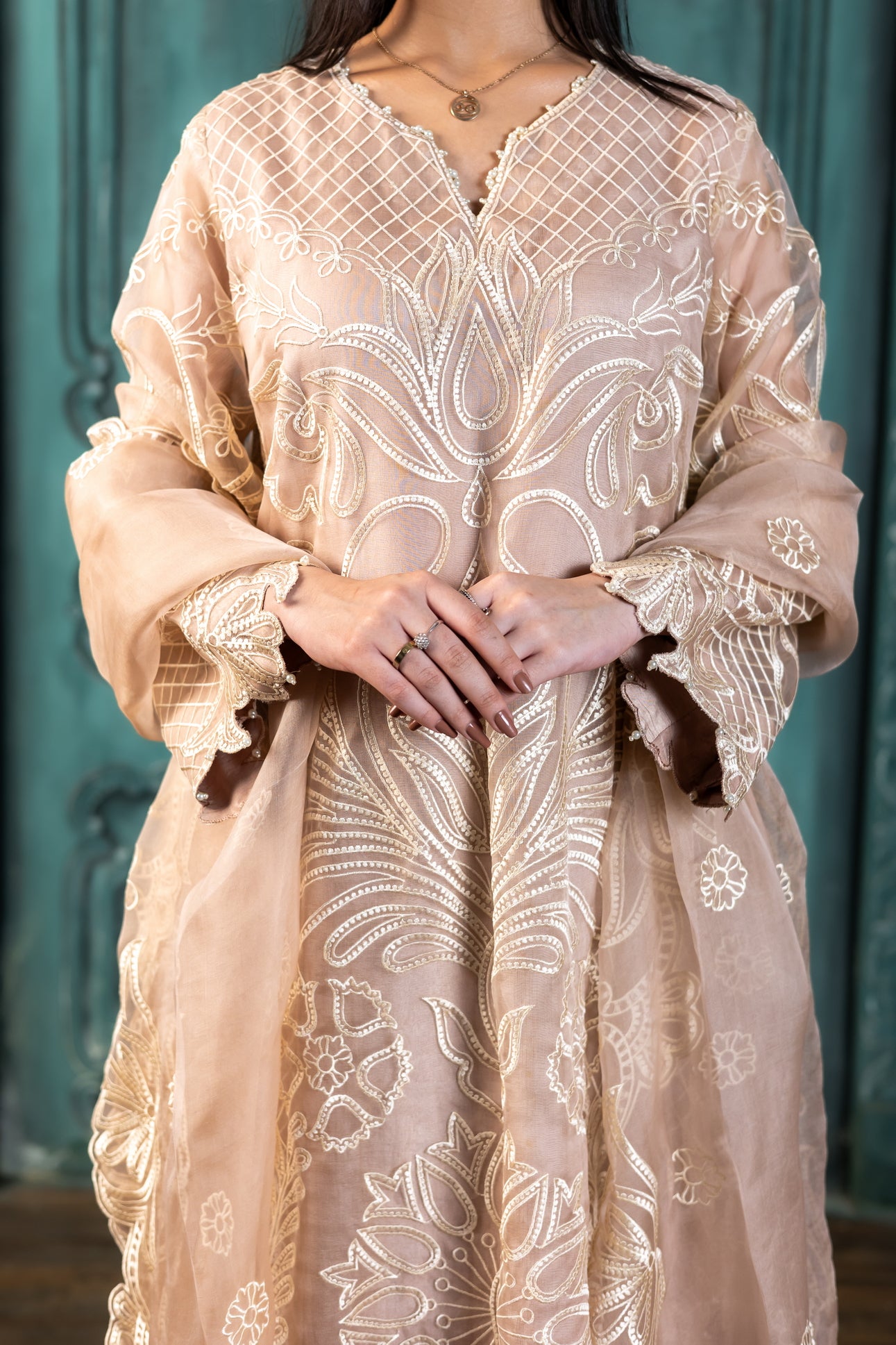 Ifrah peach organza Pakistani suit by MariamRaj exclusively at Pakistanimoda