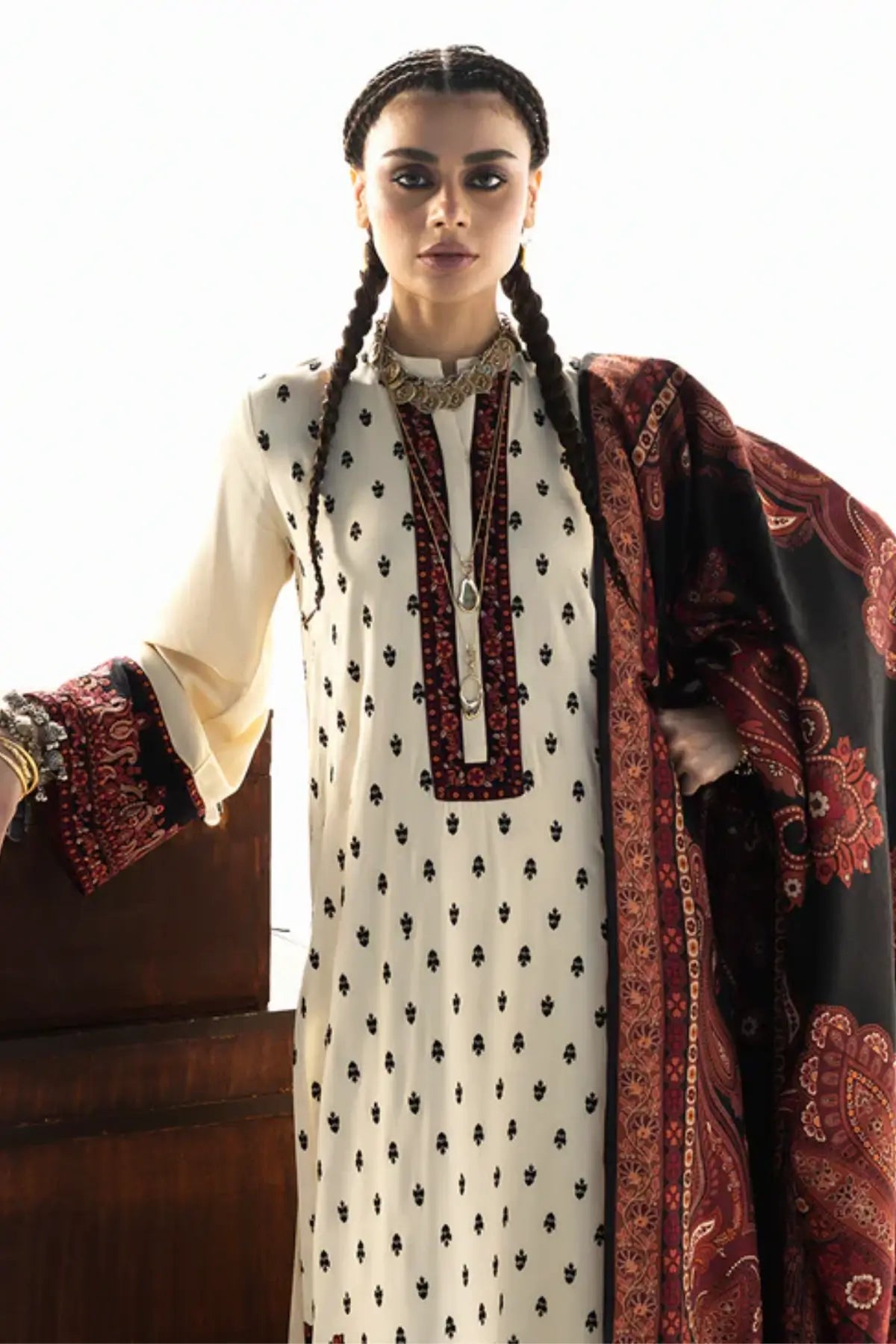 Zainab Chottani Imani cream Marina twill winter suit with black shawl, available online at Pakistanimoda.