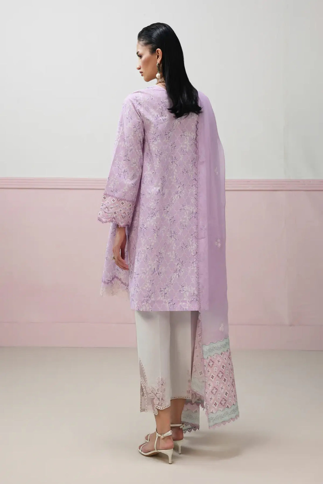 Josee QQP-10(A) by Qalamkar lilac printed lawn stitched 3PC suit with chikankari embroidery, embroidered chiffon dupatta, and embroidered trouser motifs.