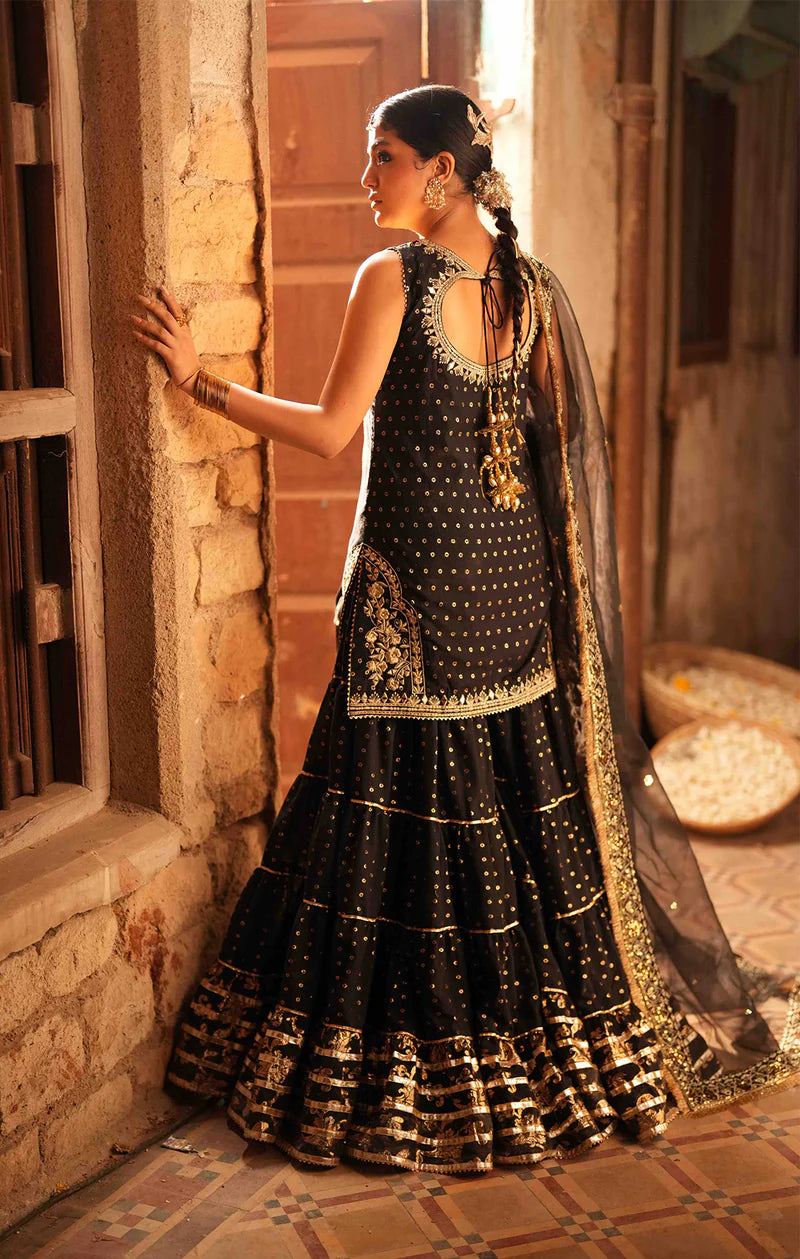 KAMILA black karandi gharara outfit with tilla, mirrorwork, and organza dupatta – formal Pakistani suit by Pakistanimoda.com