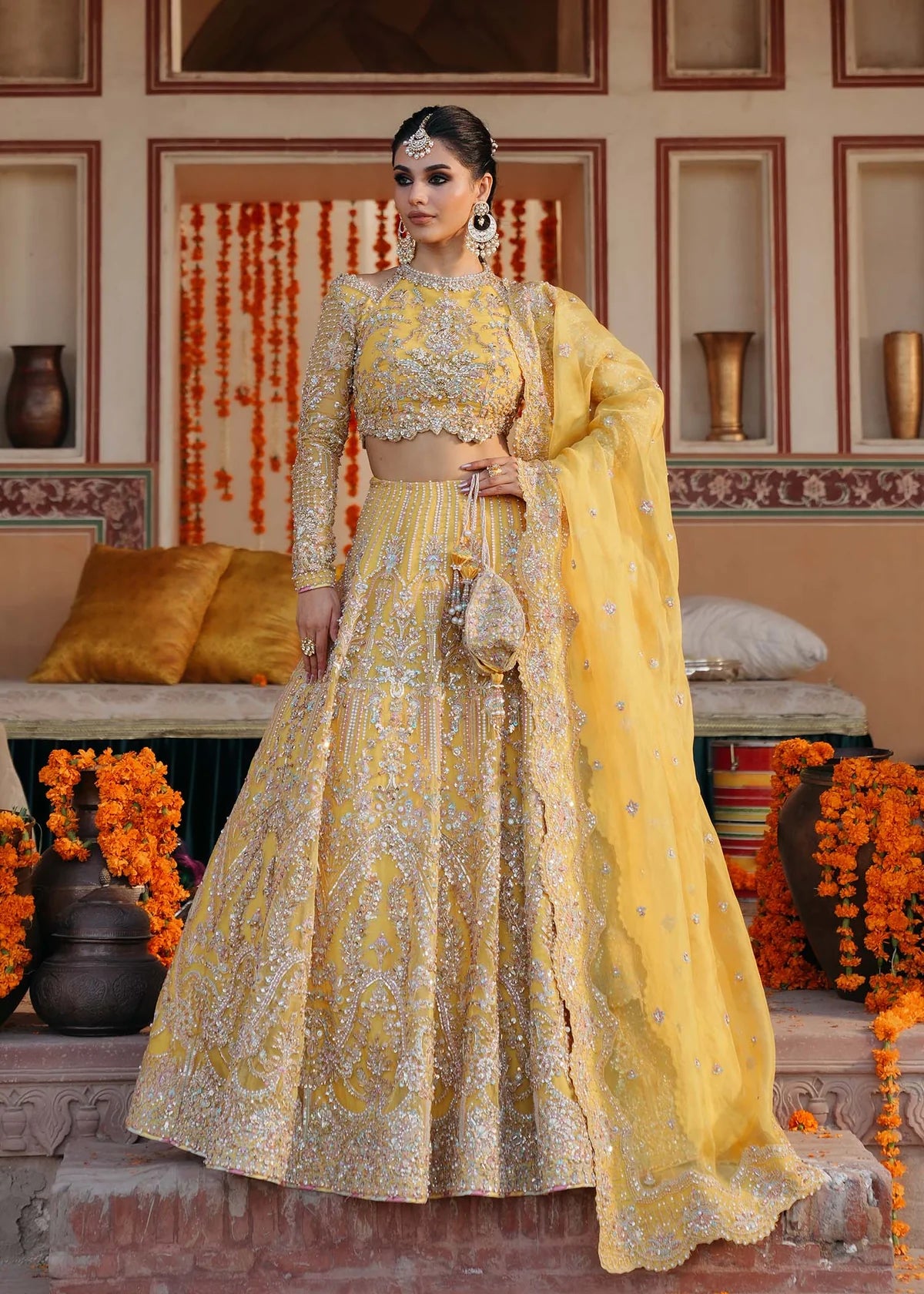 KHIRAD – Yellow kathaan organza bridal lehenga choli with embroidery and dupatta. Stitched mehndi and wedding wear online at Pakistanimoda.