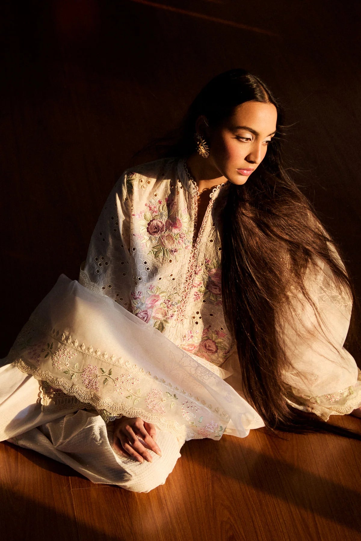 Kairo-10A- Embroidered Folarl Lawn Ensemble By- Zara Shahjahan
