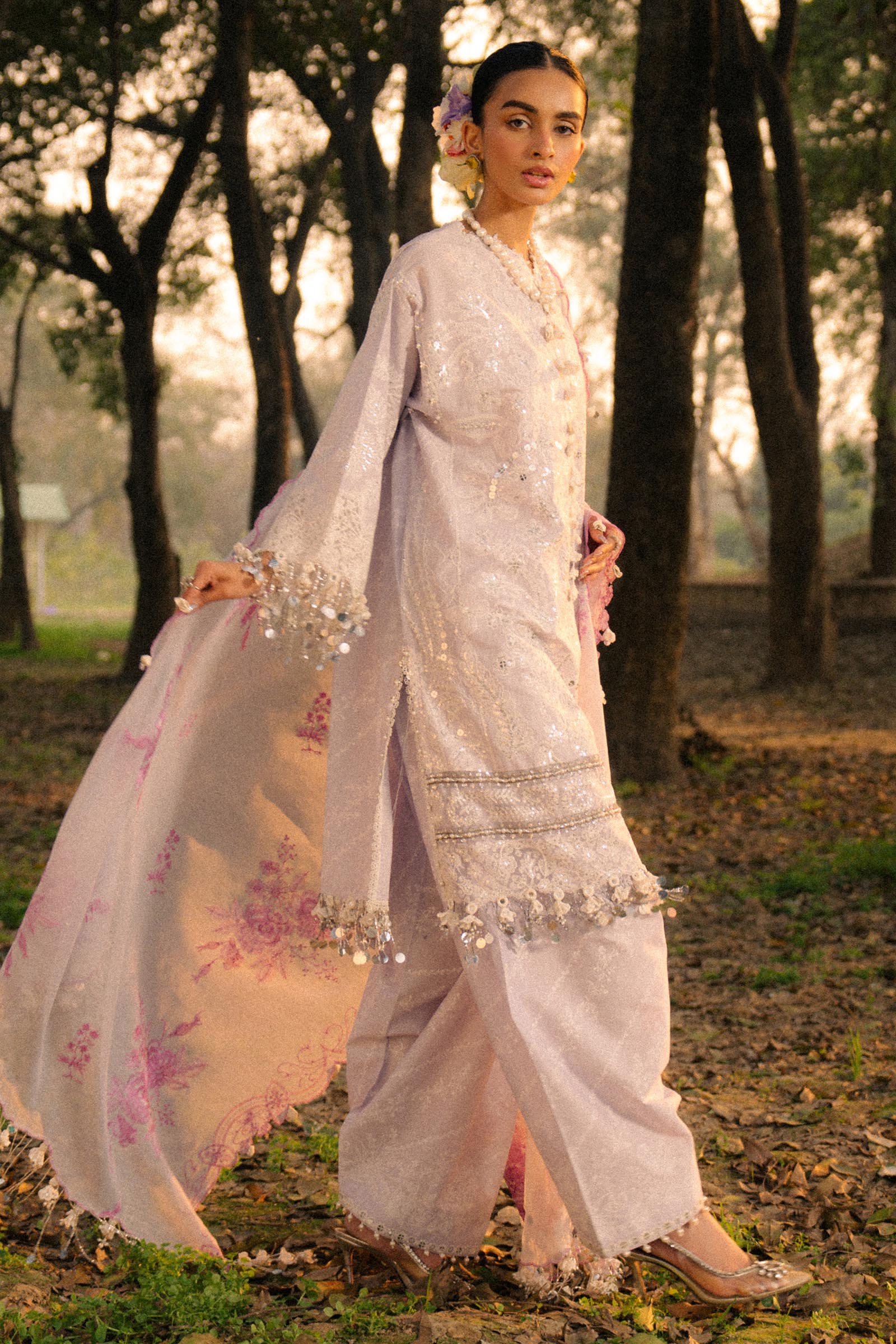 L251-002B-3DI- White Luxury Lawn Outfit By- Sana Safinaz