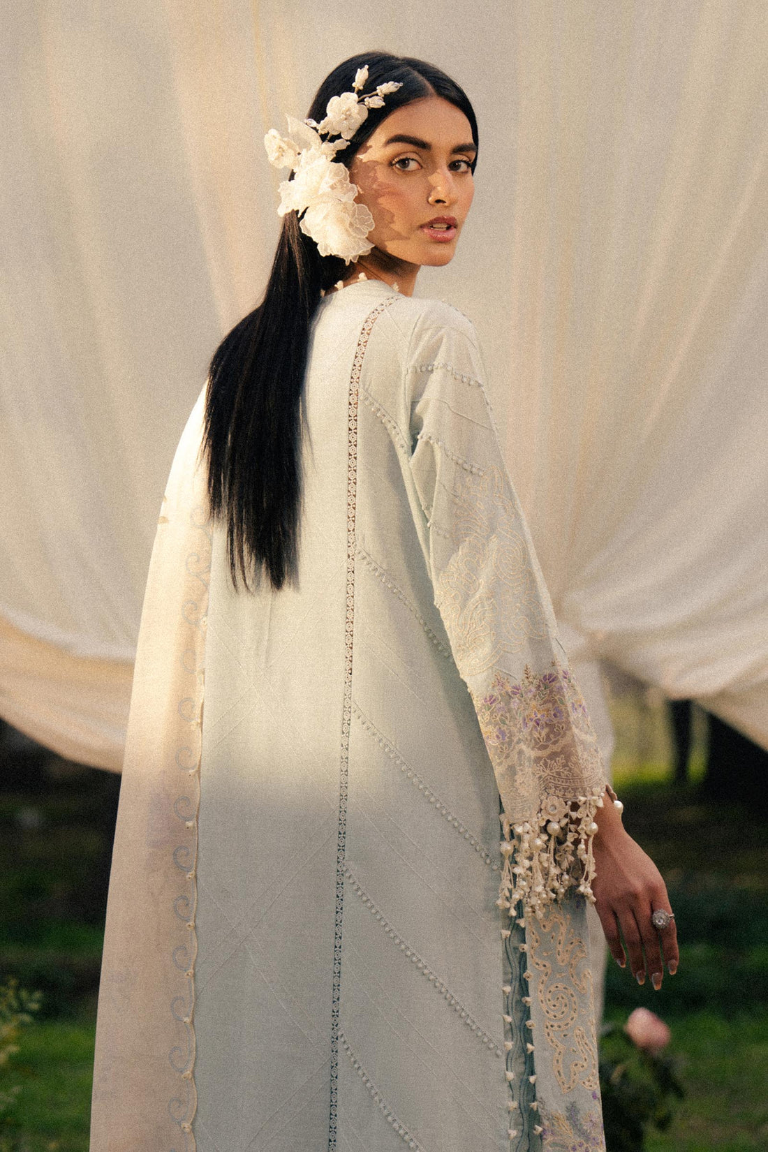 L251-003B-3DI- Ice Blue Luxury Lawn Outfit By- Sana Safinaz