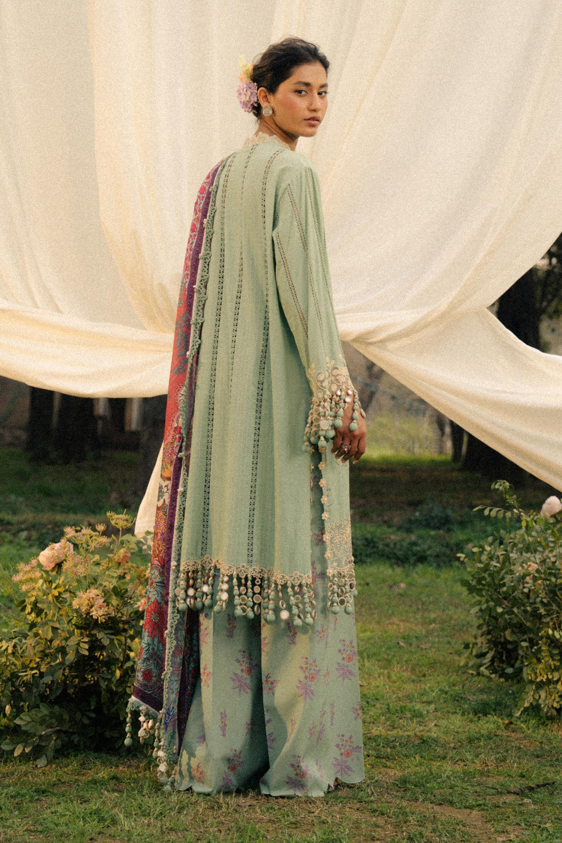 L251-007B-3CT- Light Green Luxury Lawn Outfit By- Sana Safinaz