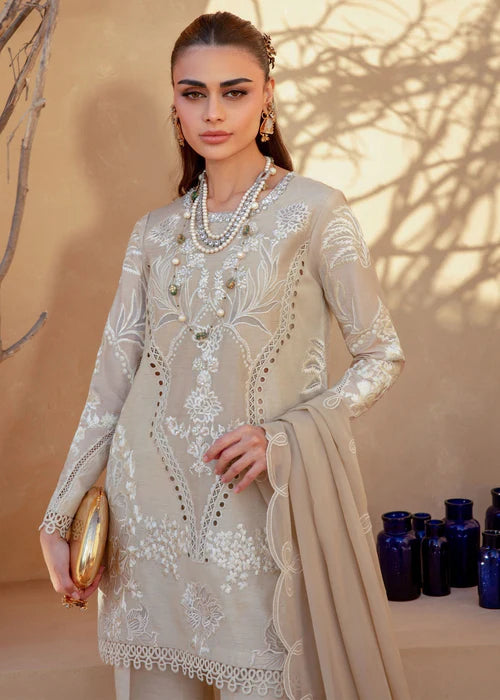 Latte Glow- Ivory Kurta Set for Women By- Saira Shakira