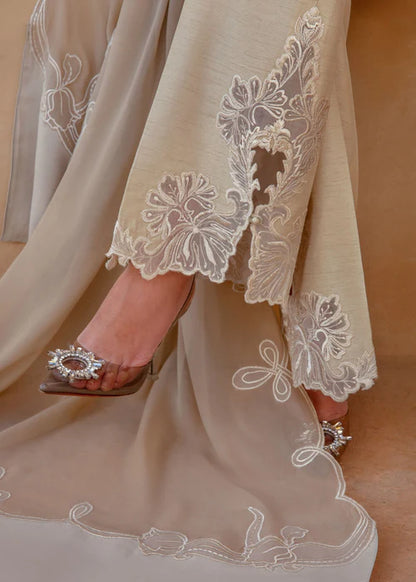 Latte Glow- Ivory Kurta Set for Women By- Saira Shakira
