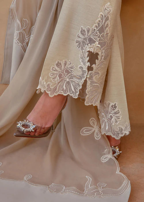 Latte Glow- Ivory Kurta Set for Women By- Saira Shakira