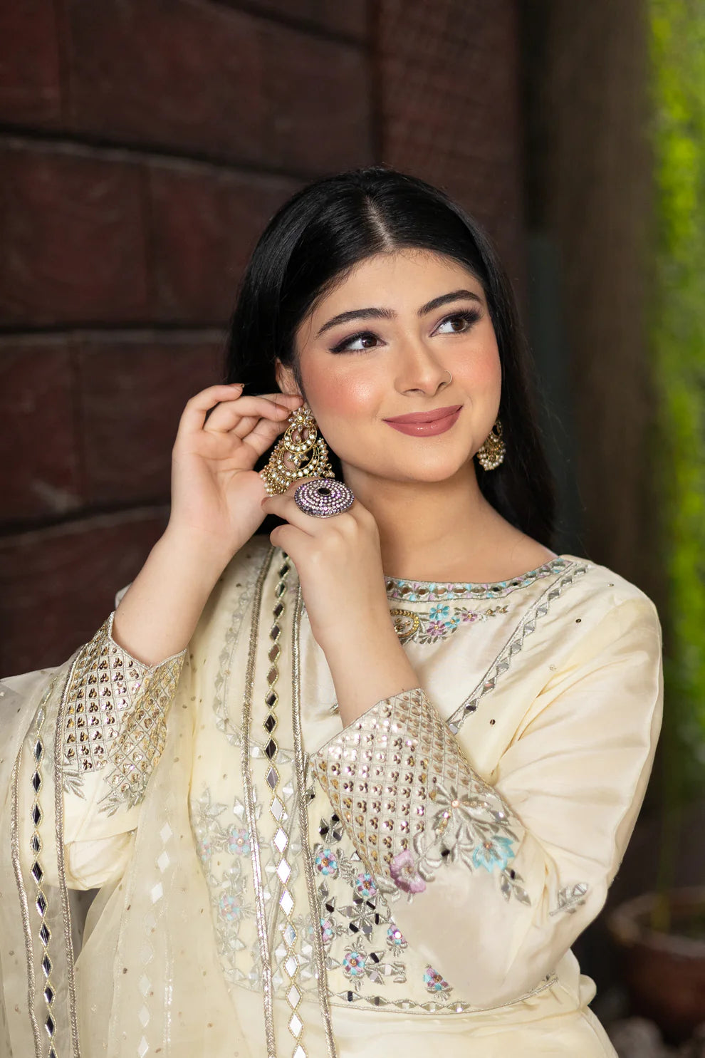 Layla- Elegant Sheesha Embroidered Shalwar Kameez