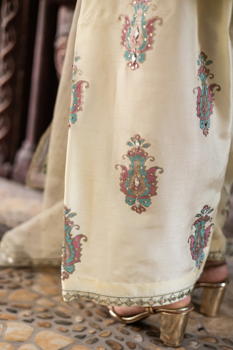 Layla- Elegant Sheesha Embroidered Shalwar Kameez