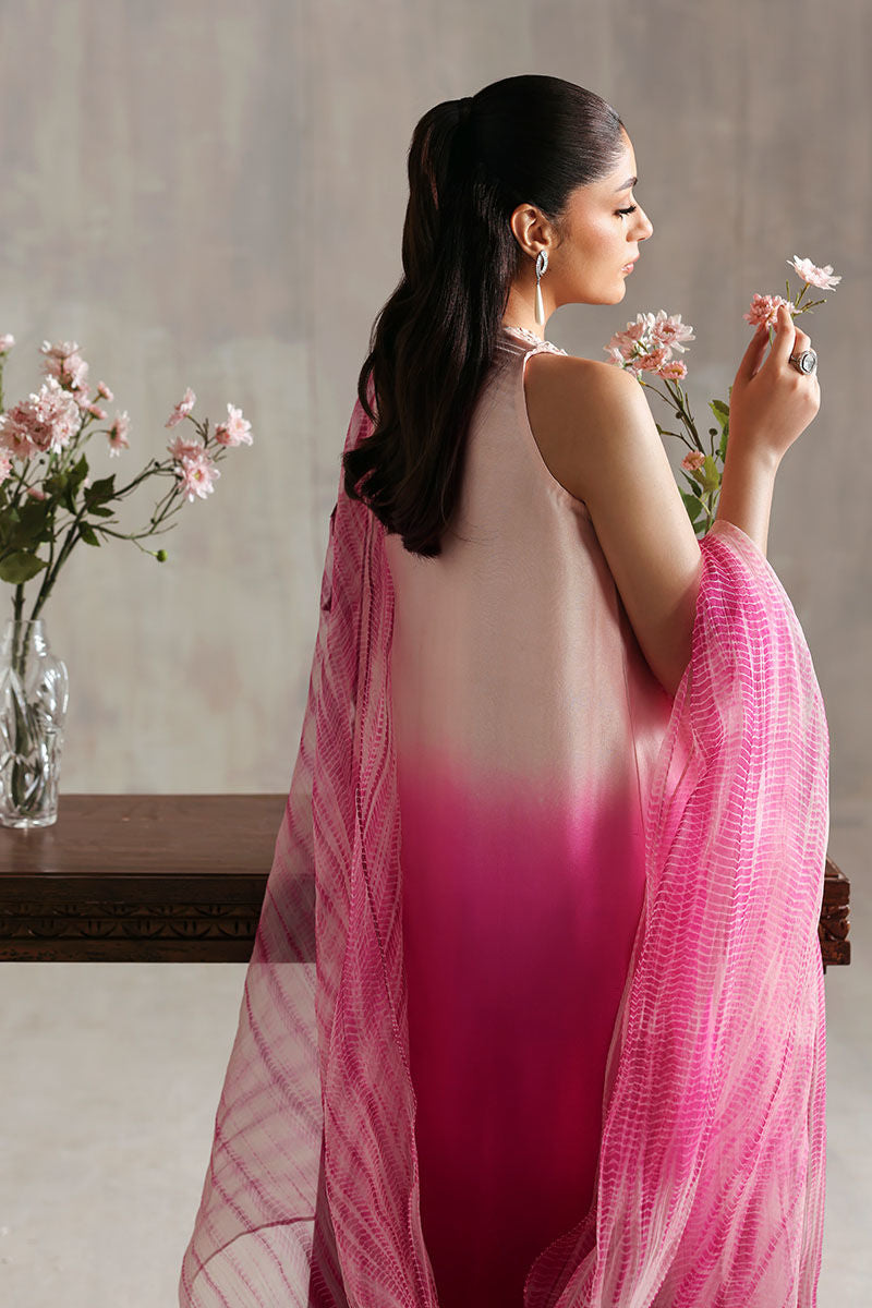 Two-tone peach and purple Pakistani raw silk kaftan with soft organza dupatta – elegant formal outfit for parties and Eid wear abroad.