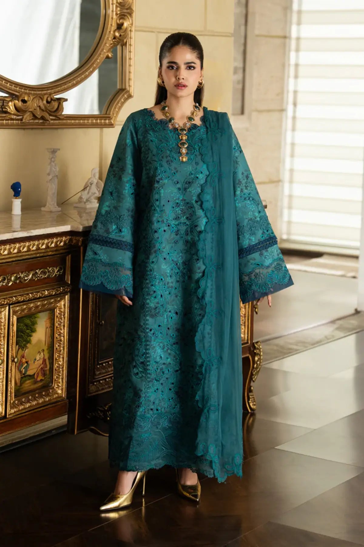 Liaro teal printed embroidered lawn 3PC by Rang Rasiya Carnation Eid Edit 2026 with chiffon dupatta
