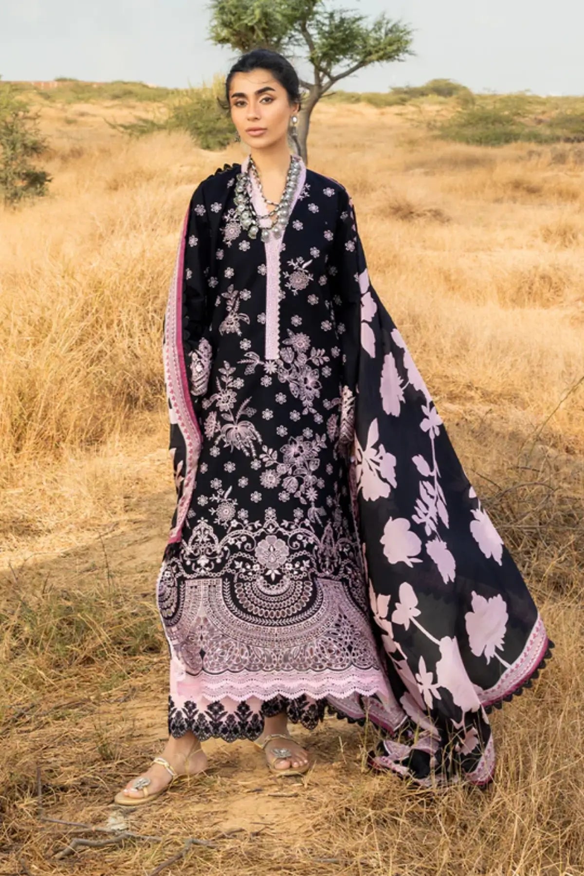 Lyara black lawn 3PC by Zainab Chottani with soft pink embroidery Pakistanimoda
