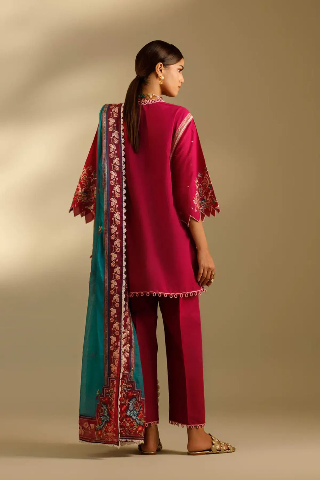 M262-016B magenta Sana Safinaz Muzlin stitched 3PC suit with embroidered dupatta
