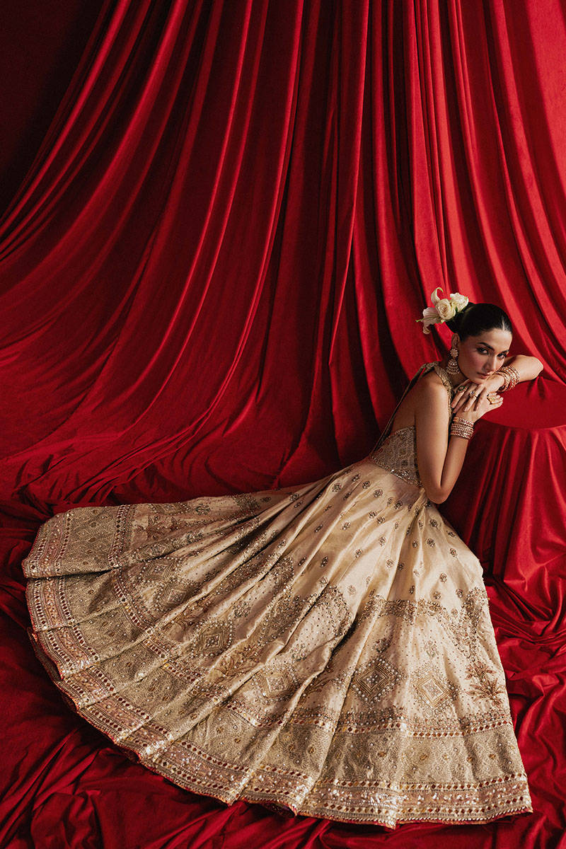 Mahjabeen by Mohsin Naveed Ranjha white bridal choli – Pakistanimoda