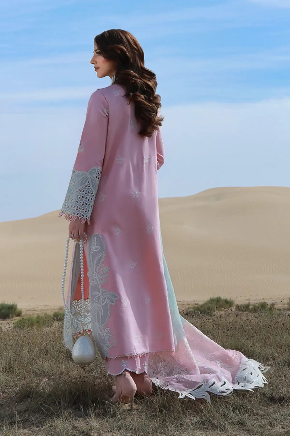 Rang Rasiya Mahsa powdered sky embroidered lawn stitched outfit with organza details Pakistanimoda