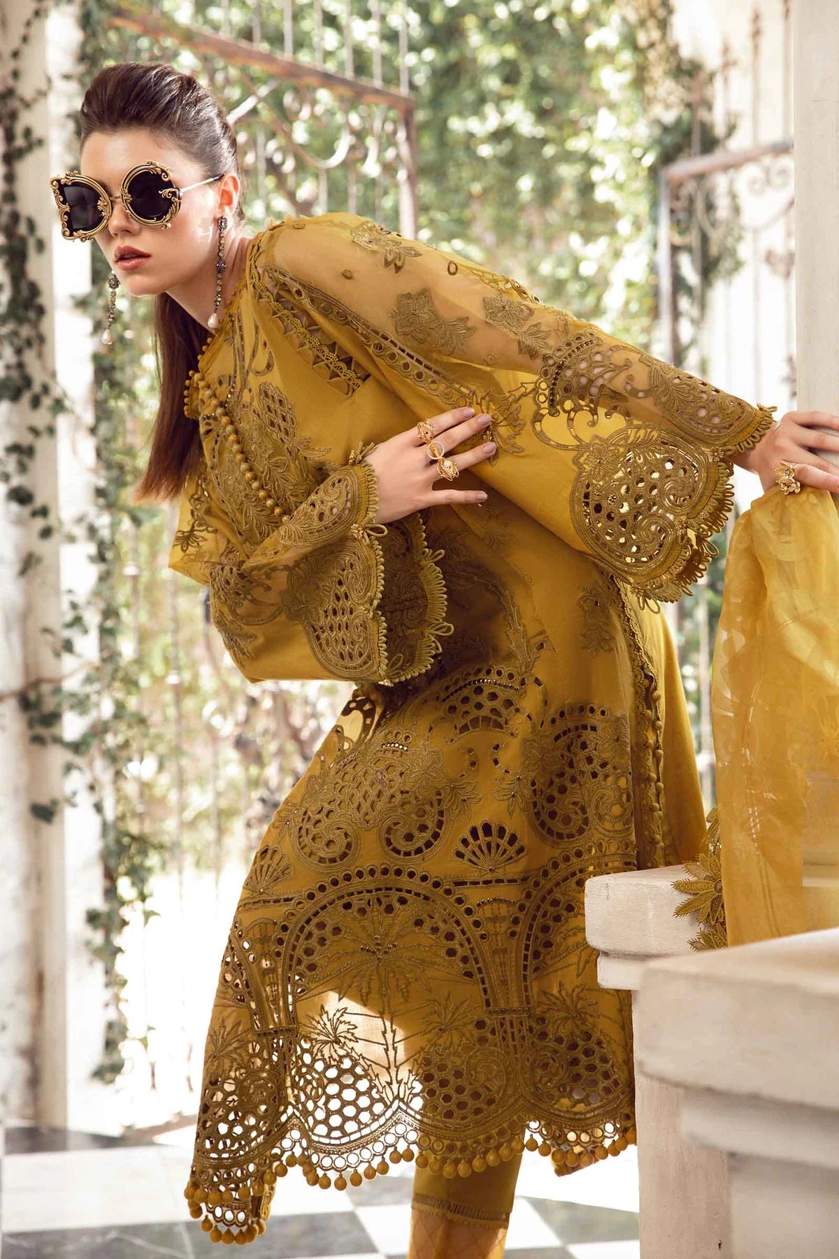 Maria B Stitched / Unstitched- Luxury Eid Pakistani Lawn 2024 - 08