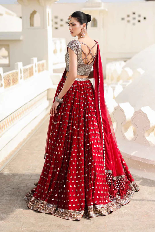 Mumtaz Mahal- Inspired Traditional Couture Outfit
