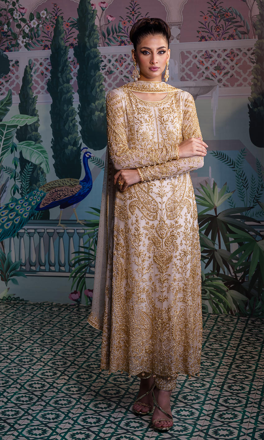 Off-white chiffon Pakistani wedding dress with hand embellishments – NAOW-538 by Pakistanimoda