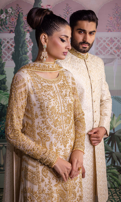 Off-white chiffon Pakistani wedding dress with hand embellishments – NAOW-538 by Pakistanimoda