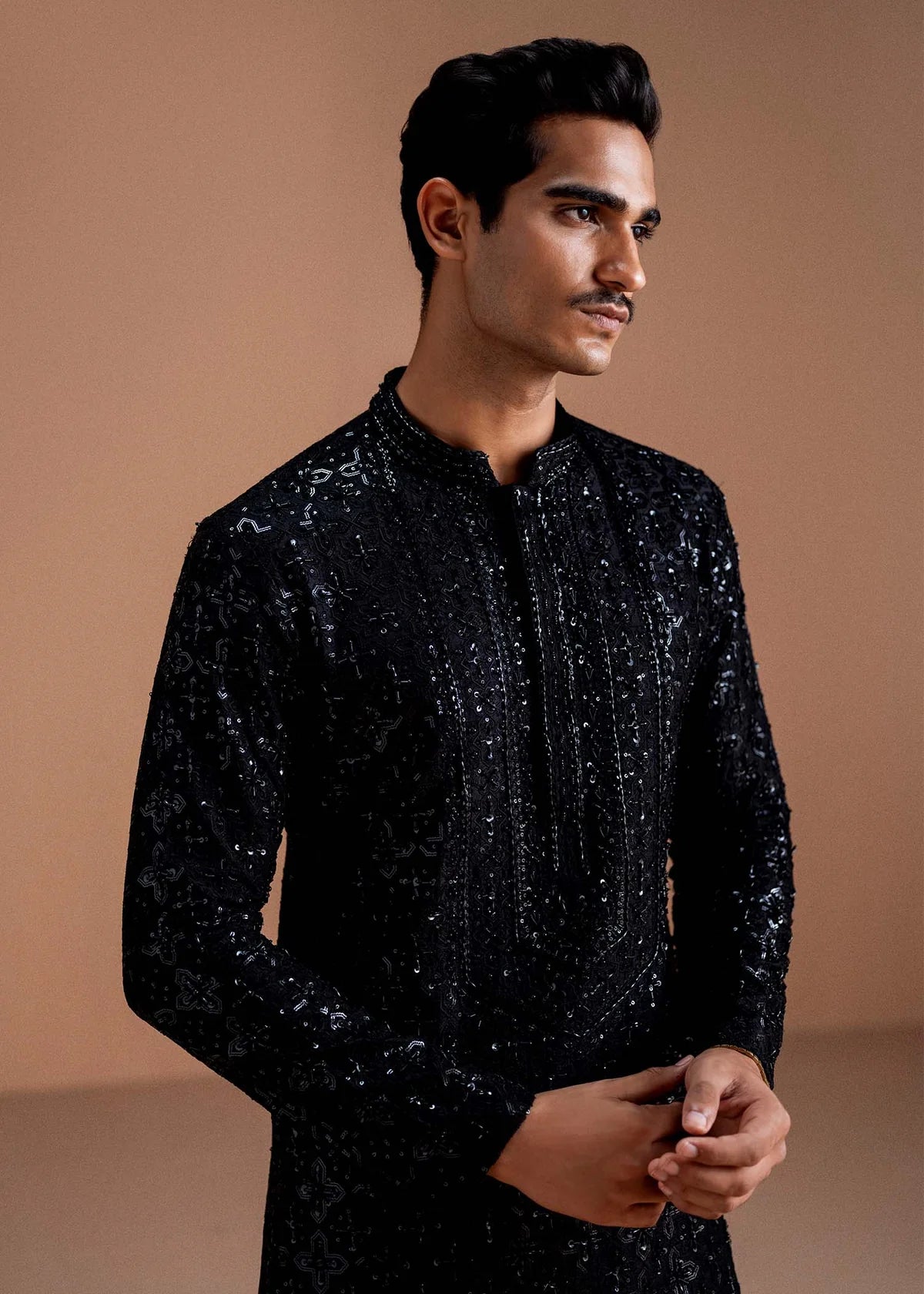 Nayal men’s ink black silk kurta with matching shalwar – Pakistanimoda