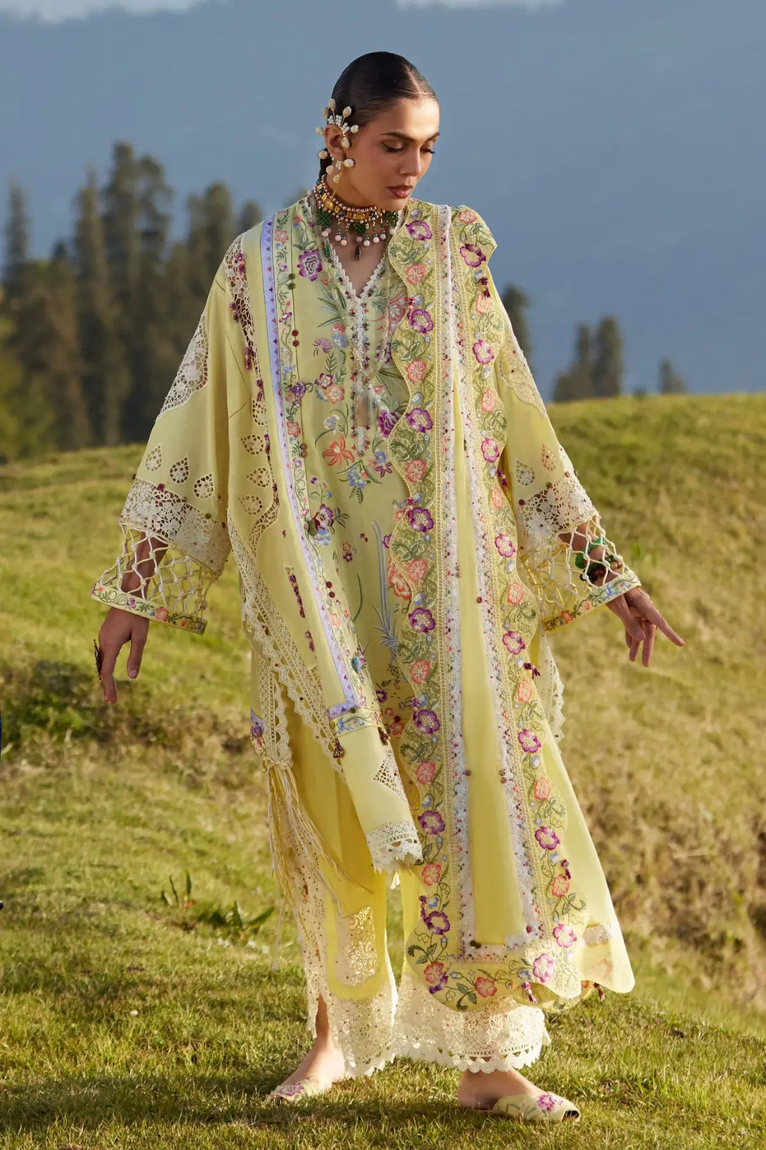 Neelune EL26-05 A lemon yellow Élan Lawn'26 stitched 3PC suit with voile dupatta