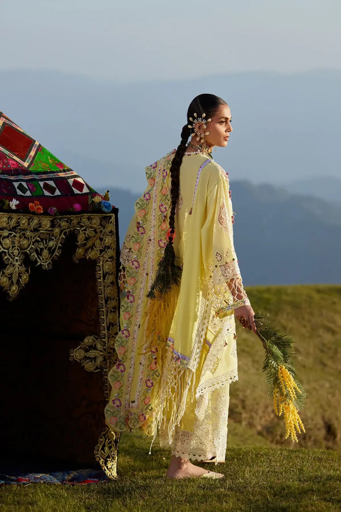 Neelune EL26-05 A lemon yellow Élan Lawn'26 stitched 3PC suit with voile dupatta