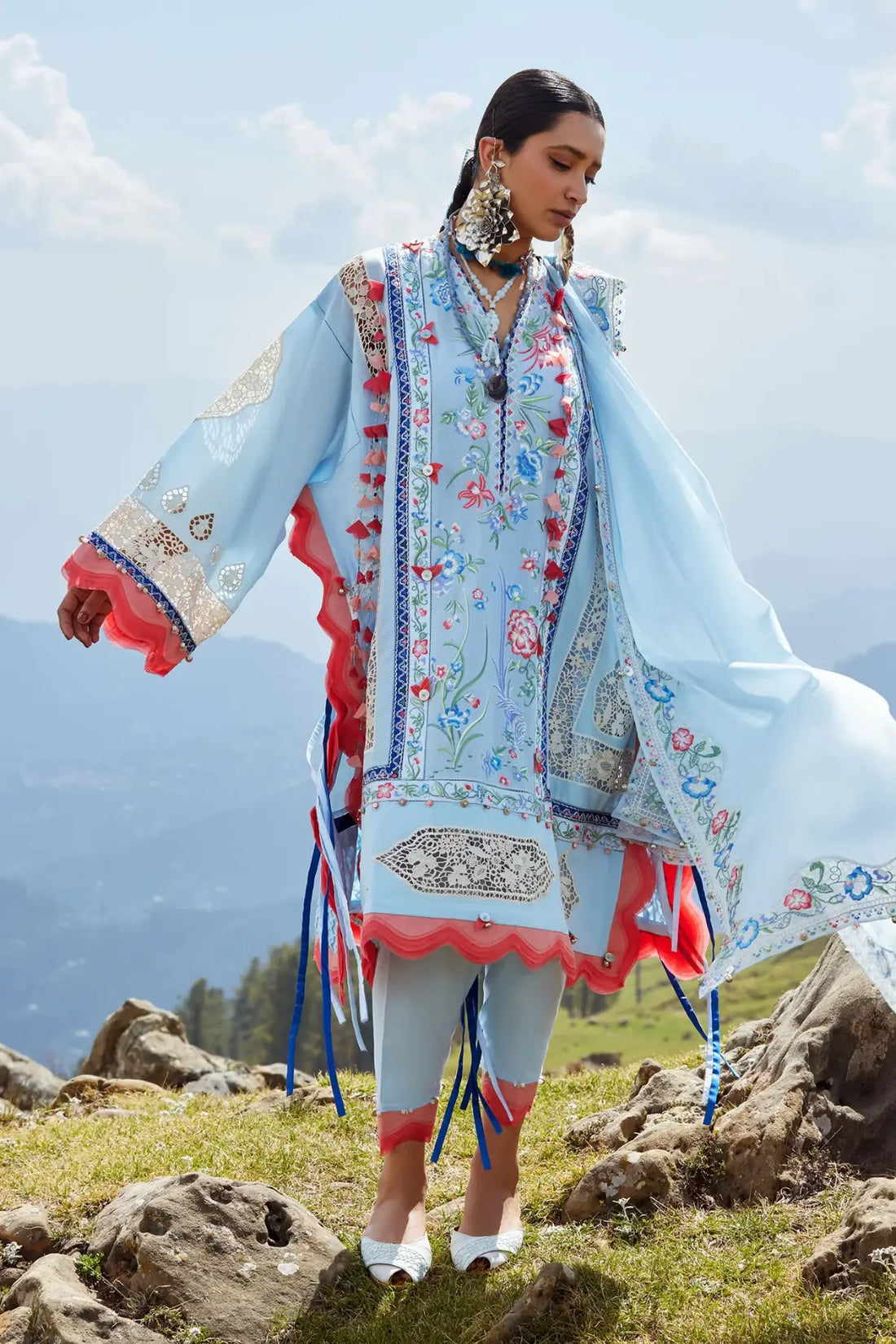 Neelune EL26-05 B sky blue Élan Lawn'26 stitched 3PC suit with voile dupatta