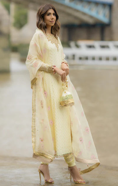 NIA-Pakistani Designer Kameez with Chori Dar Pajama By Maya Ali Pret-A-porter