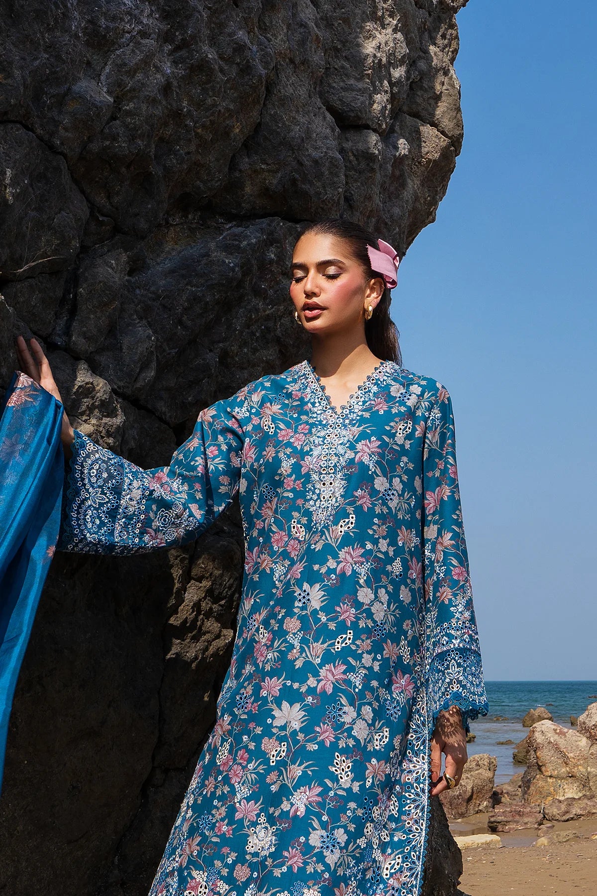 Noa- Aqua Embroidered Luxury Lawn'25 Outfit By- Afrozeh
