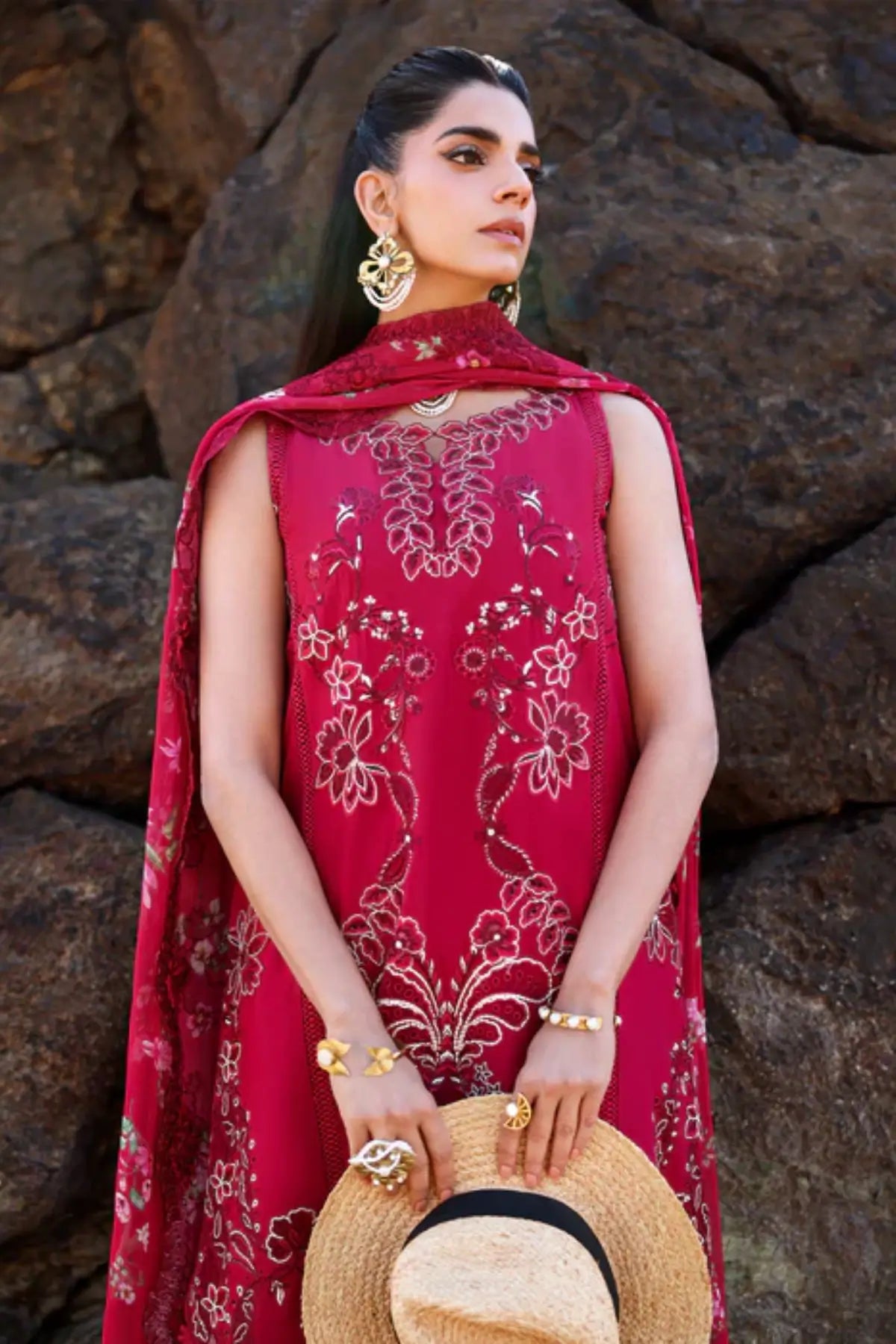 Saira Shakira Breeze OPHELIA-4-A raspberry lawn stitched suit chiffon dupatta