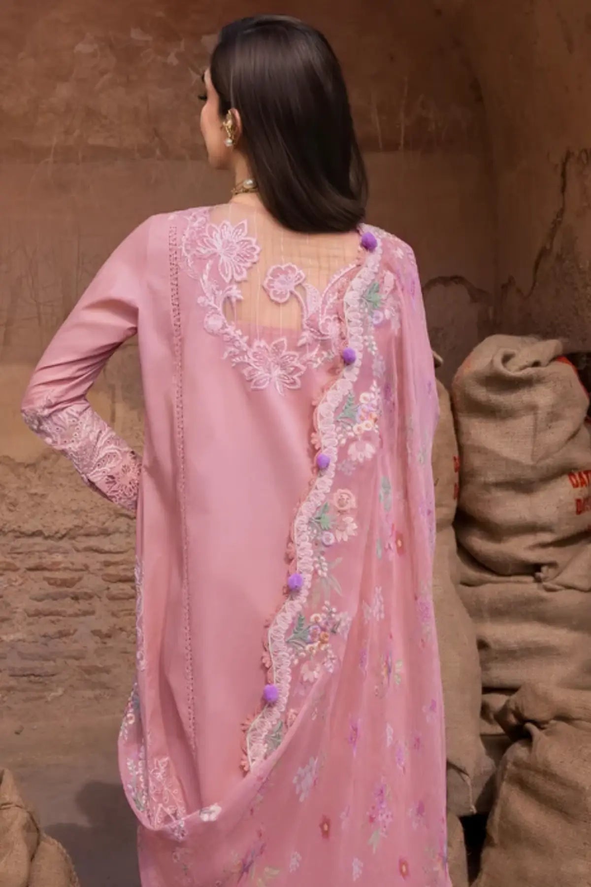 Saira Shakira Breeze ’26 OPHELIA-4-B blush pink embroidered lawn suit Pakistanimoda