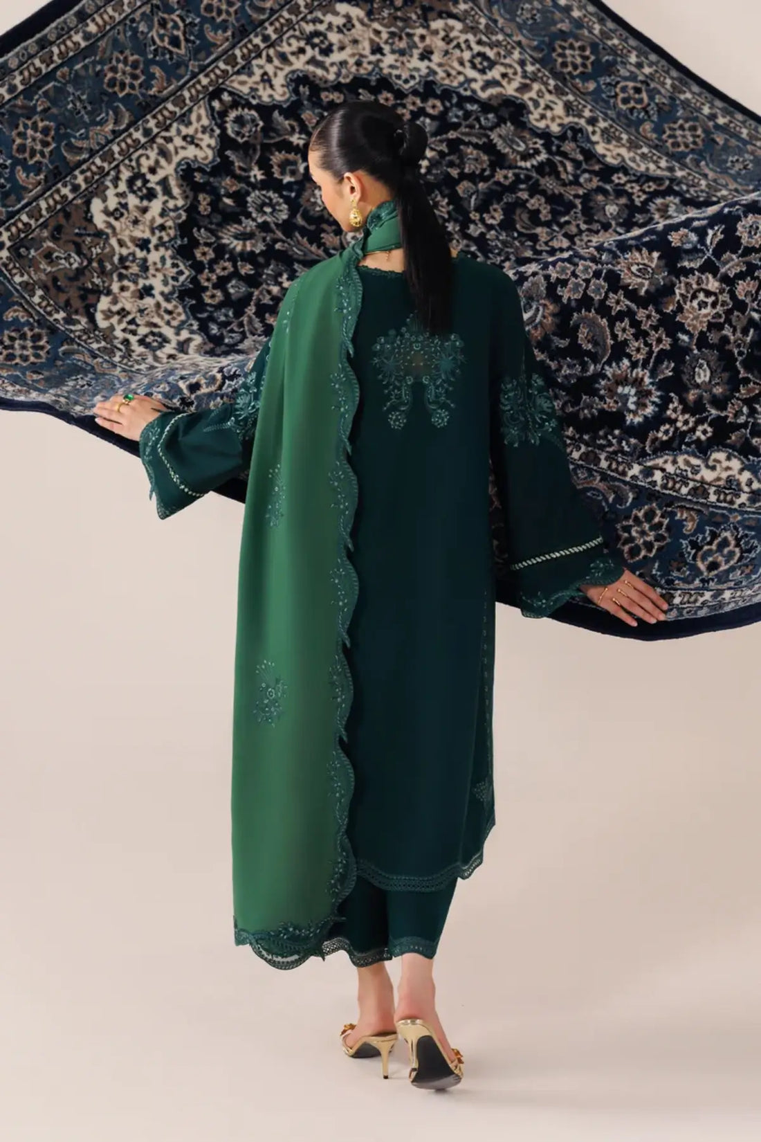 Qalamkar QLW-09 Roma emerald green embroidered linen stitched suit with linen shawl